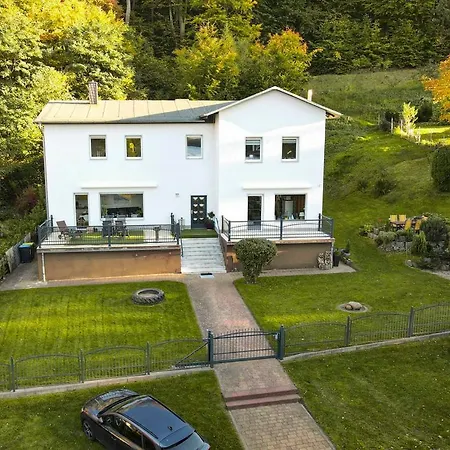 Seeblick Apartment *